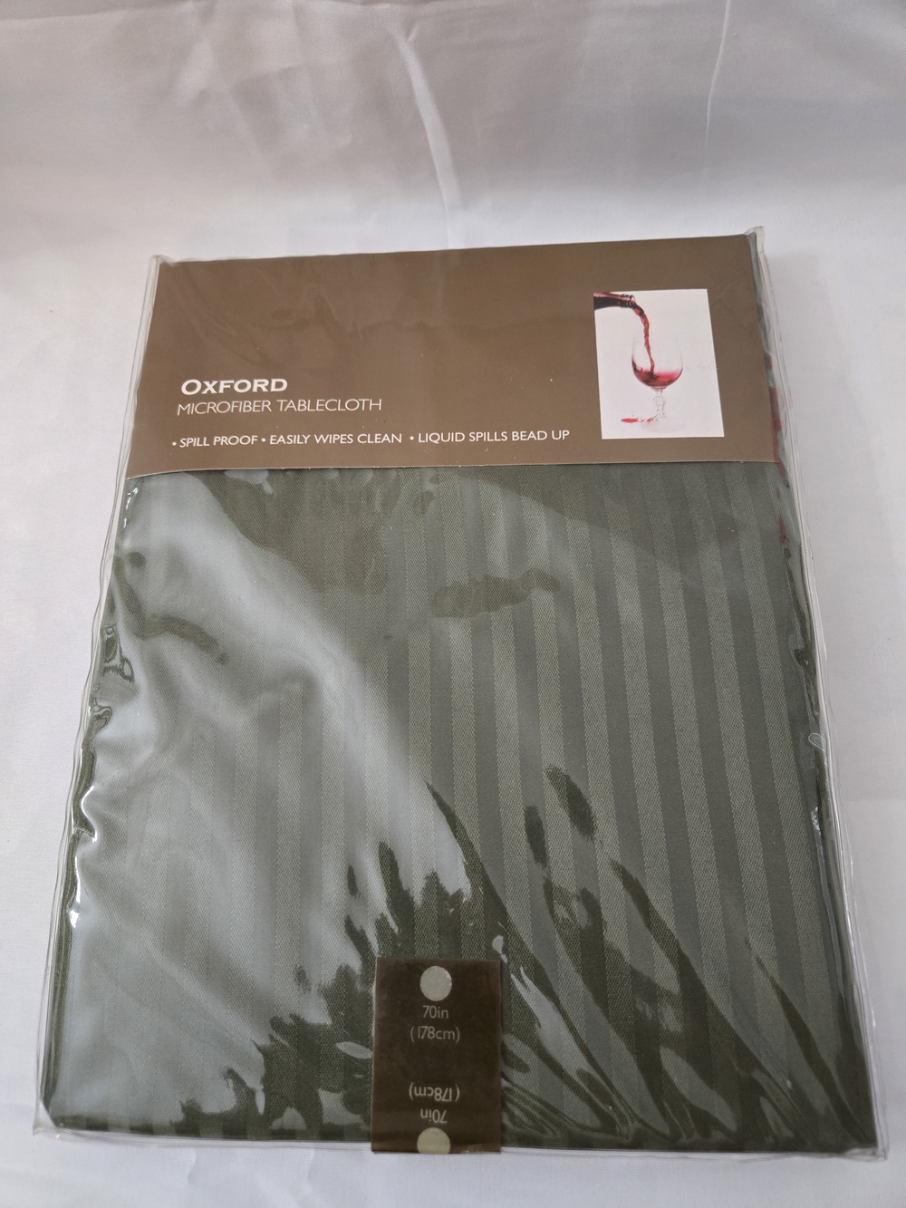 Oxford Microfiber Spill Proof Tablecloth 70inOxford Microfiber Round Tablecloth